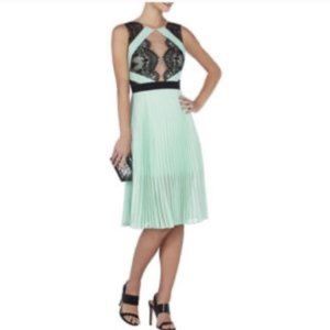 BCBG MaxAzria Green size 0 Lace Dress